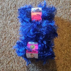 Lion Brand Fun Fur eyelash yarn in the color "Sapphire" (#109